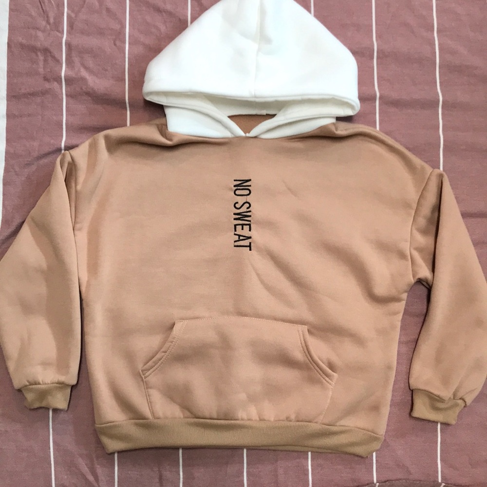 No sweat white and tan hoodie with pocket